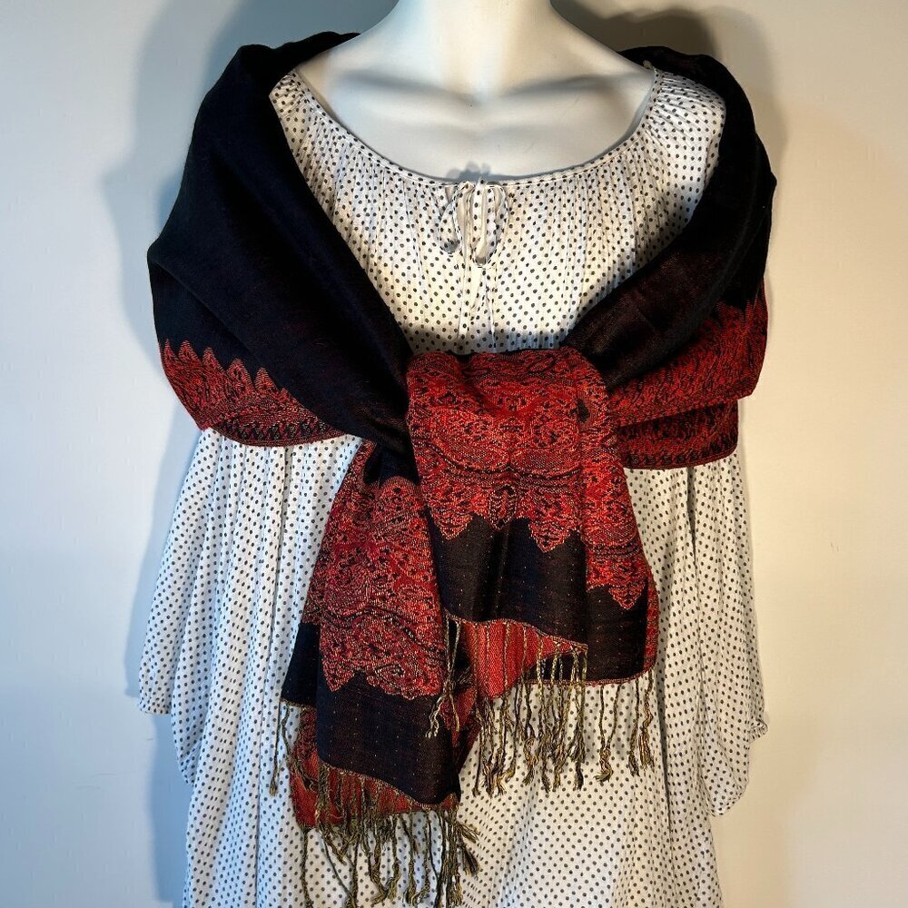 Pashmina Wool Scarf or wrap Reversible Red Orange / Navy Quiet Luxury Old $ Chic